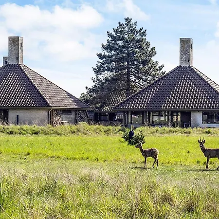 בית נופש 5 Person In *
