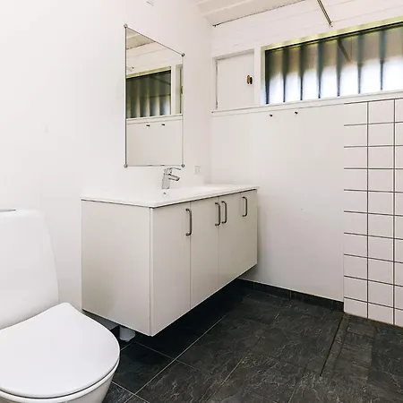 5 Person In Karrebæksminde