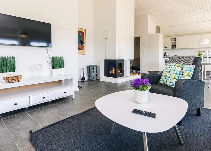 5 Person In * Karrebæksminde