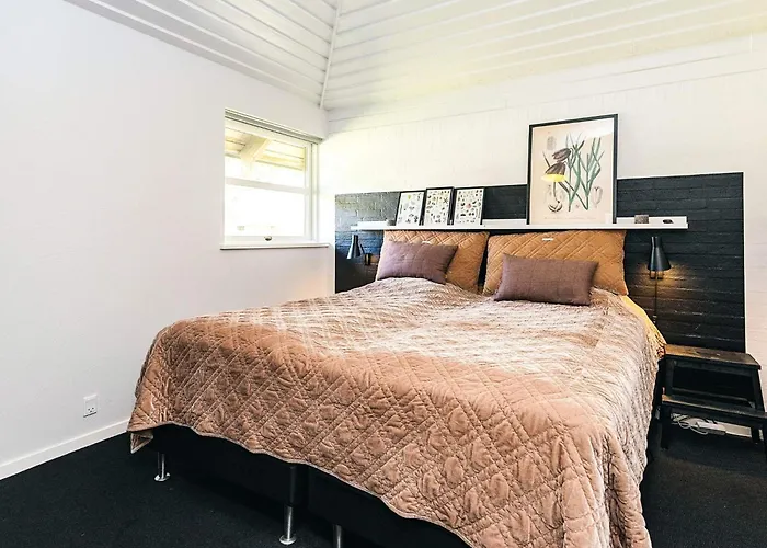 5 Person In Karrebæksminde