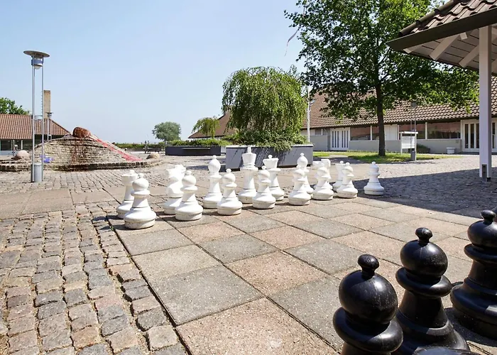 5 Person In * Karrebæksminde