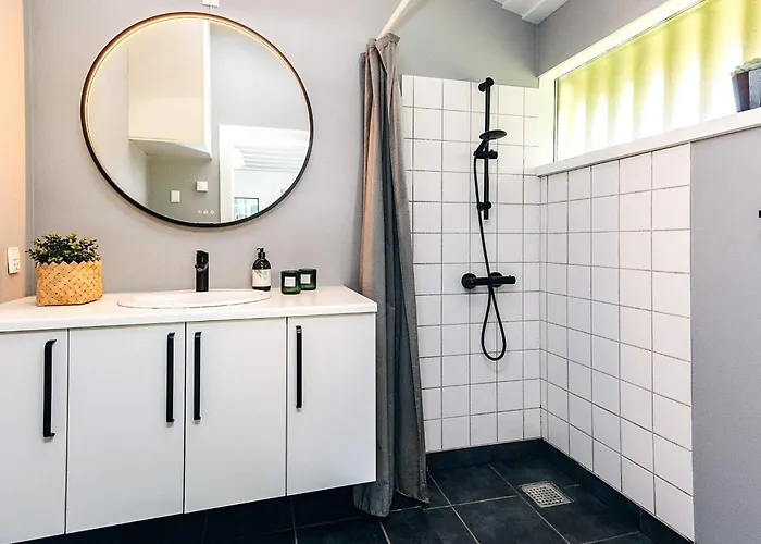 5 Person In Karrebæksminde